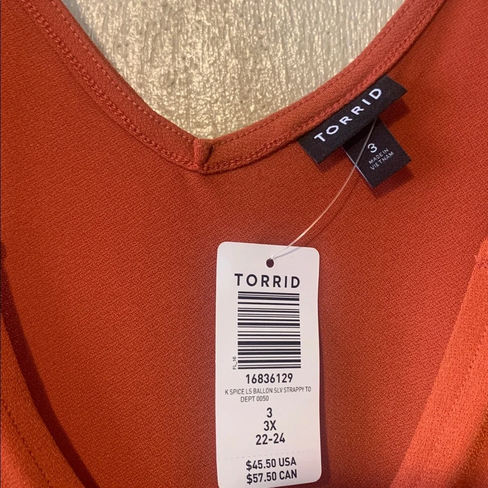 Torrid 3x Women's Spice Long Sleeve Cold-Shoulder Double Strap V-Neck Top - Picture 6 of 6